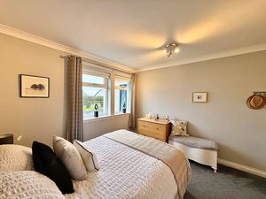 Photo 21- click for photo gallery